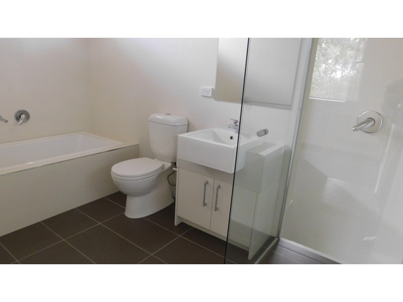 19 Emica Parade, Knoxfield VIC 3180