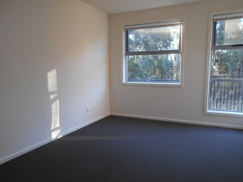 19 Emica Parade, Knoxfield VIC 3180