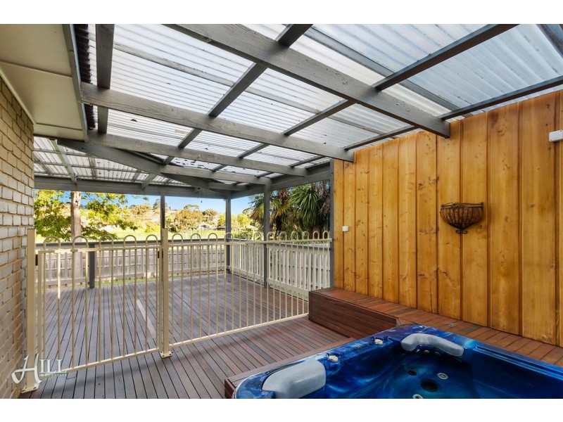30 Mareeba Crescent, Bayswater VIC 3153