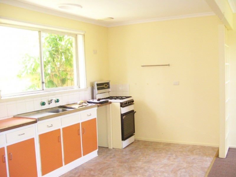 2/11 Rosella Avenue, Boronia VIC 3155