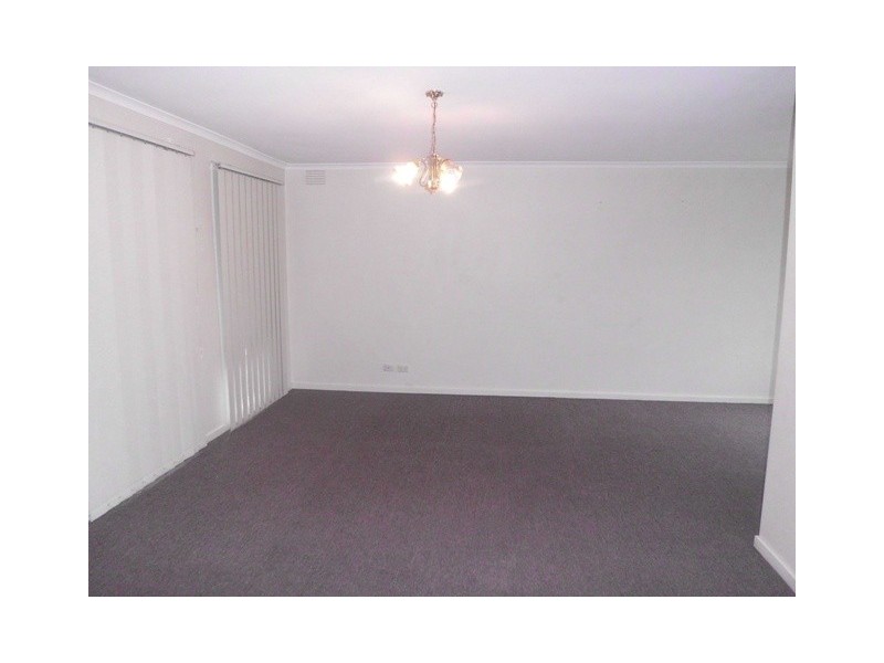 18 Tasman Close, Wantirna South VIC 3152