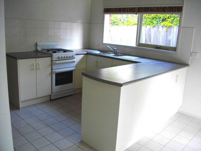 3/11 The Avenue, Ferntree Gully VIC 3156