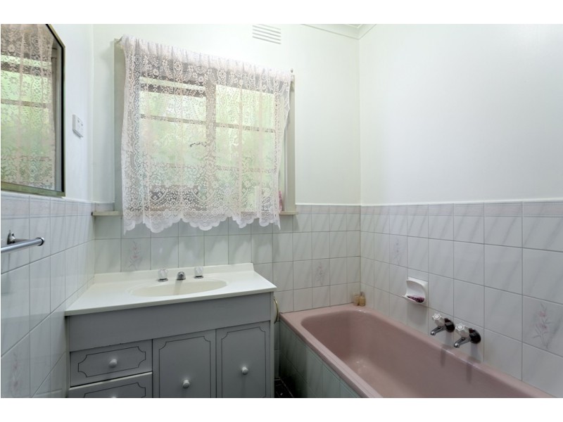 4 Vine Street, Ringwood VIC 3134