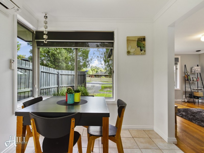 1/27 Renwick Road, Ferntree Gully VIC 3156