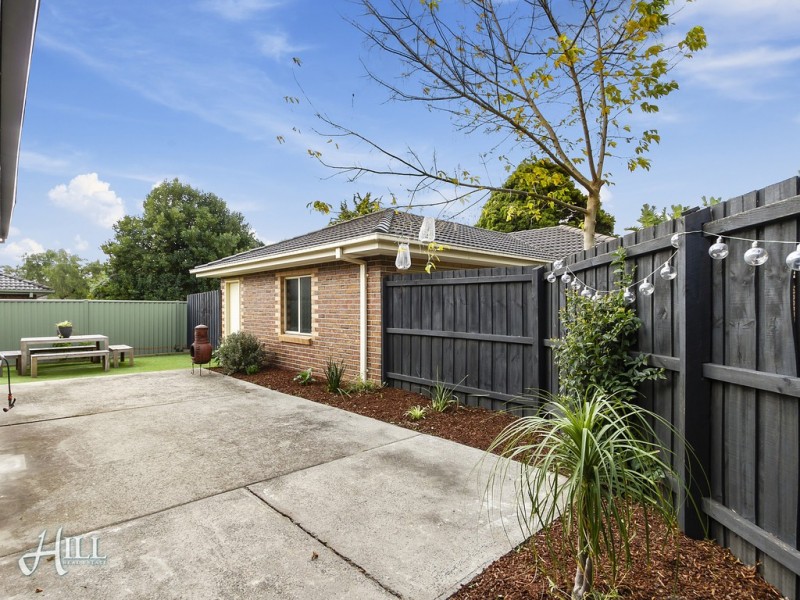1/27 Renwick Road, Ferntree Gully VIC 3156