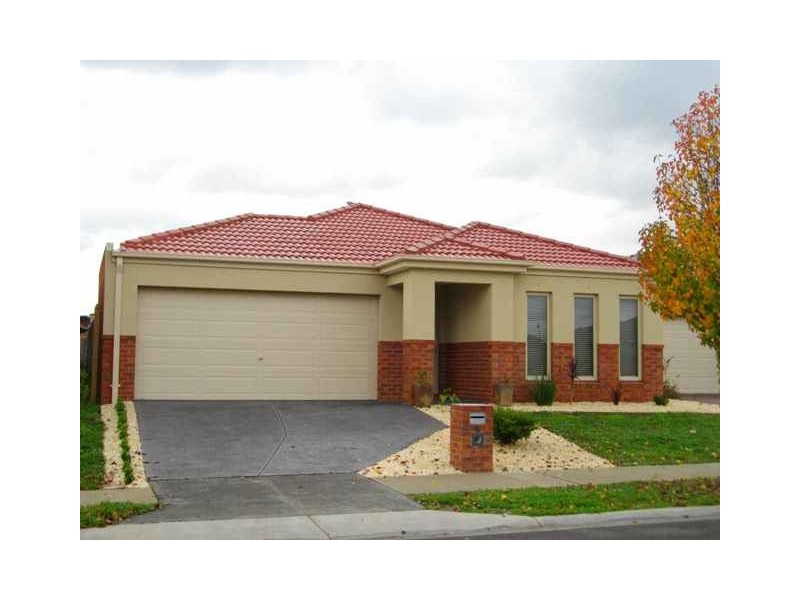 4 Sanctuary Crescent, Rowville VIC 3178