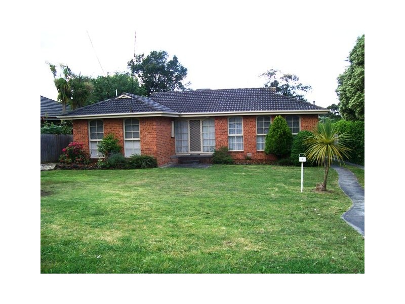 4 Flower Street, Ferntree Gully VIC 3156