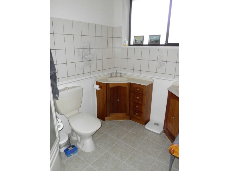 23 Pentlowe Road, Wantirna South VIC 3152