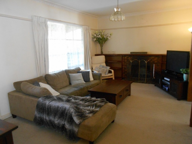 16 Victoria Street, Ferntree Gully VIC 3156