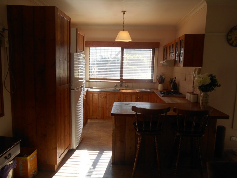 16 Victoria Street, Ferntree Gully VIC 3156