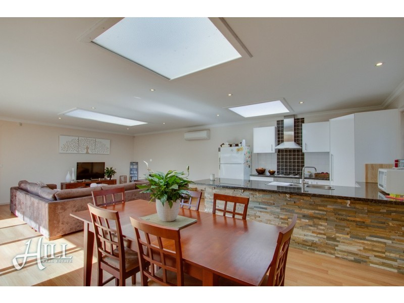 1A The Ridge, Knoxfield VIC 3180