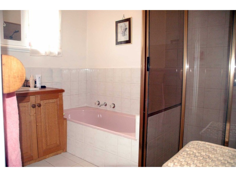 4 Don Court, Wantirna South VIC 3152