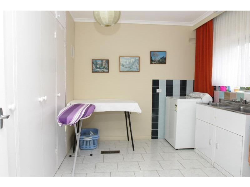 2-3 York Court, Wantirna South VIC 3152