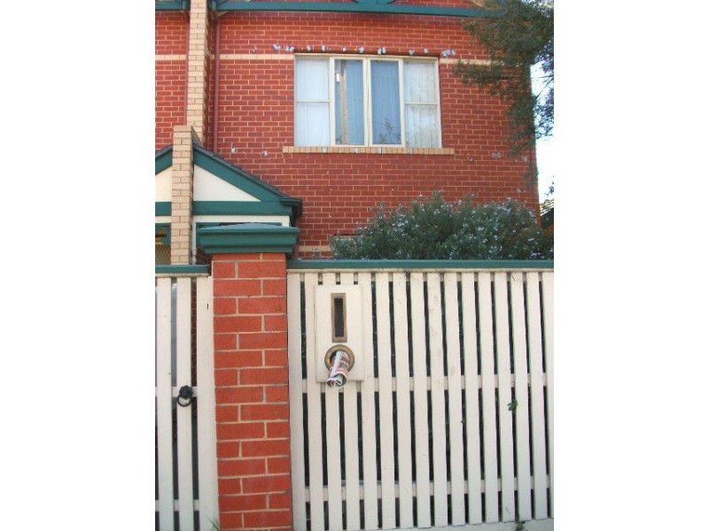 4/296 Somerville Road, Kingsville VIC 3012