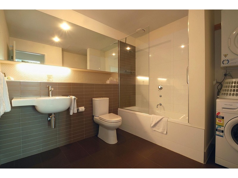 216/ 400-408 Burwood Highway, Wantirna VIC 3152