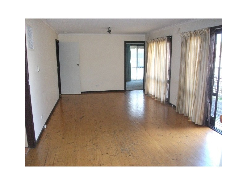 21 Baudelaire Avenue, Wantirna VIC 3152