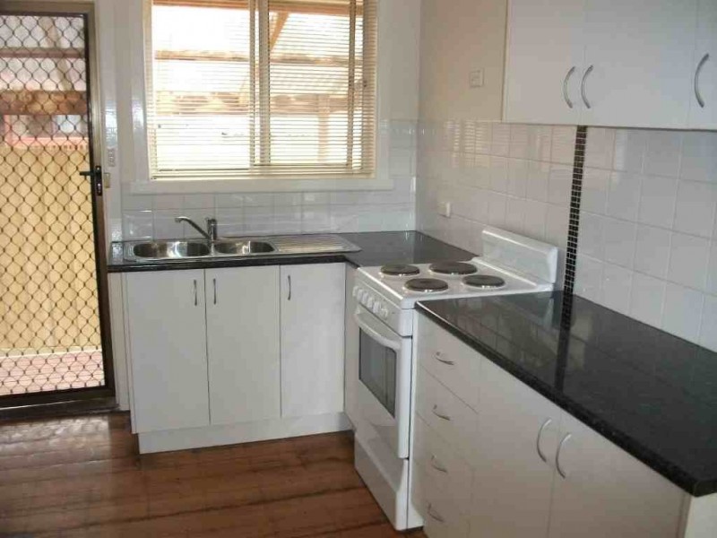 2/6 Wallace Avenue, Bayswater VIC 3153