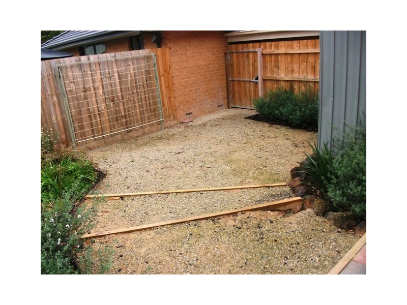 2/6 Wallace Avenue, Bayswater VIC 3153