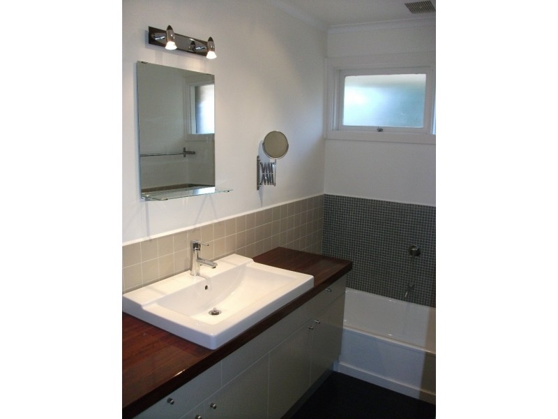 75 Helen Road, Ferntree Gully VIC 3156