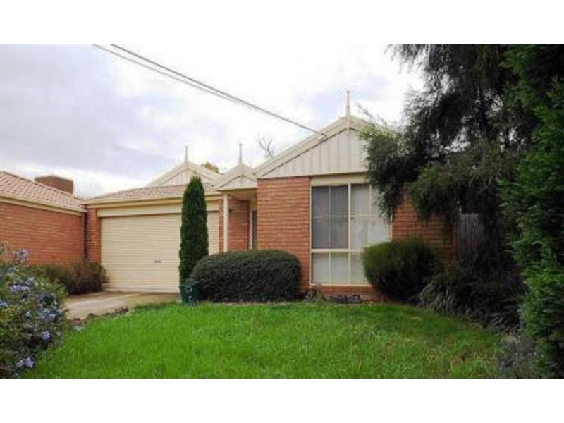 54 Laura Road, Knoxfield VIC 3180
