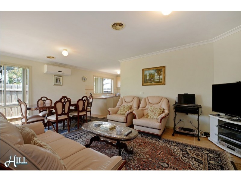 2/7 White Road, Wantirna South VIC 3152