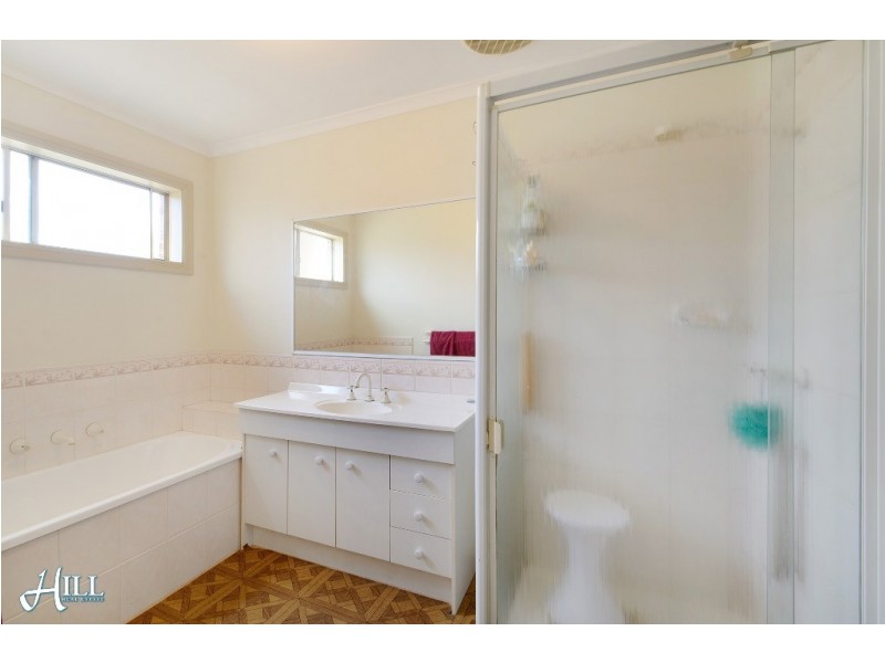 2/7 White Road, Wantirna South VIC 3152