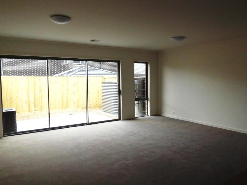 30 Bloom Avenue, Wantirna South VIC 3152