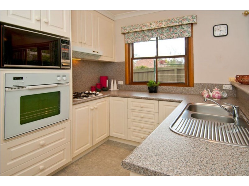 3/10 Charlton Road, Eaglemont VIC 3084