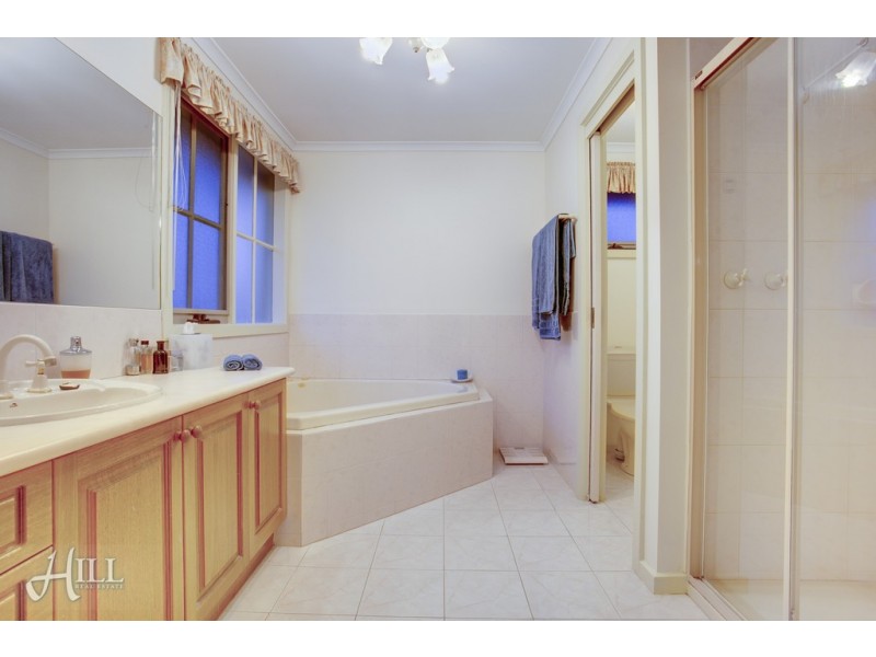 40 Timmothy Drive, Wantirna South VIC 3152