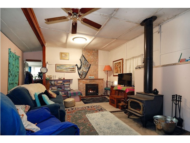 10 Olive Grove, Tecoma VIC 3160