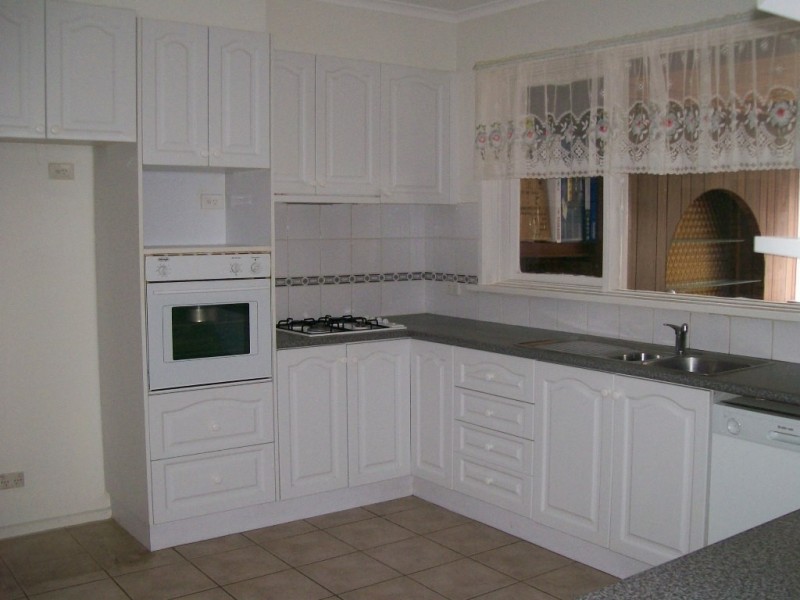 106 Anne Road, Knoxfield VIC 3180