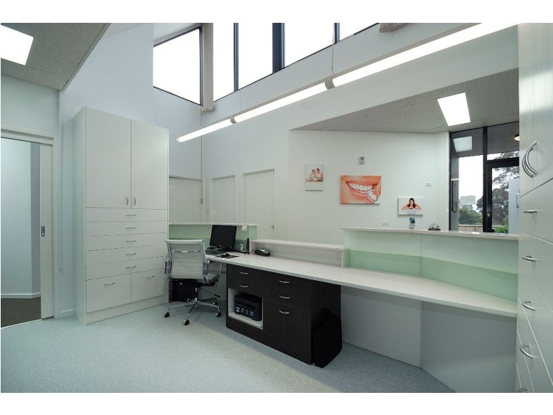 2 Renou Road, Wantirna South VIC 3152