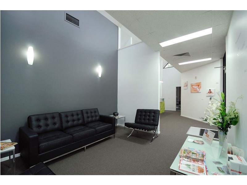 2 Renou Road, Wantirna South VIC 3152