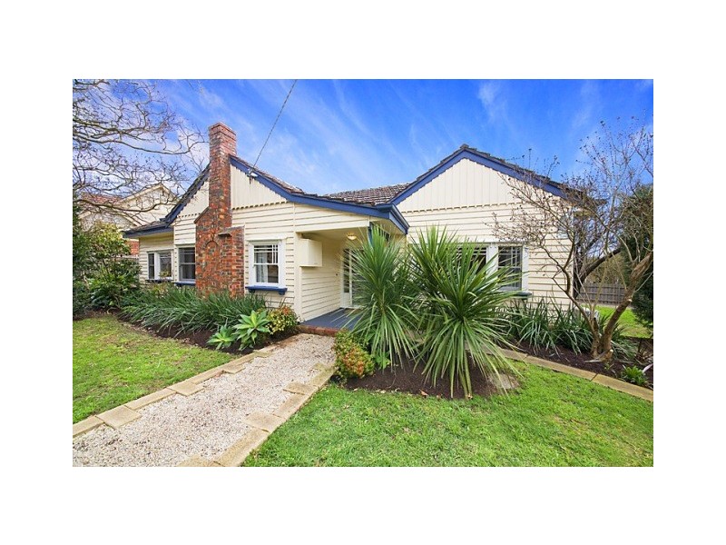2 Chaleyer Street, Glen Iris VIC 3146