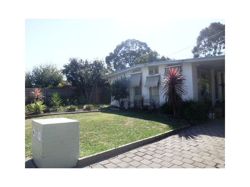 82 Grayson Drive, Scoresby VIC 3179