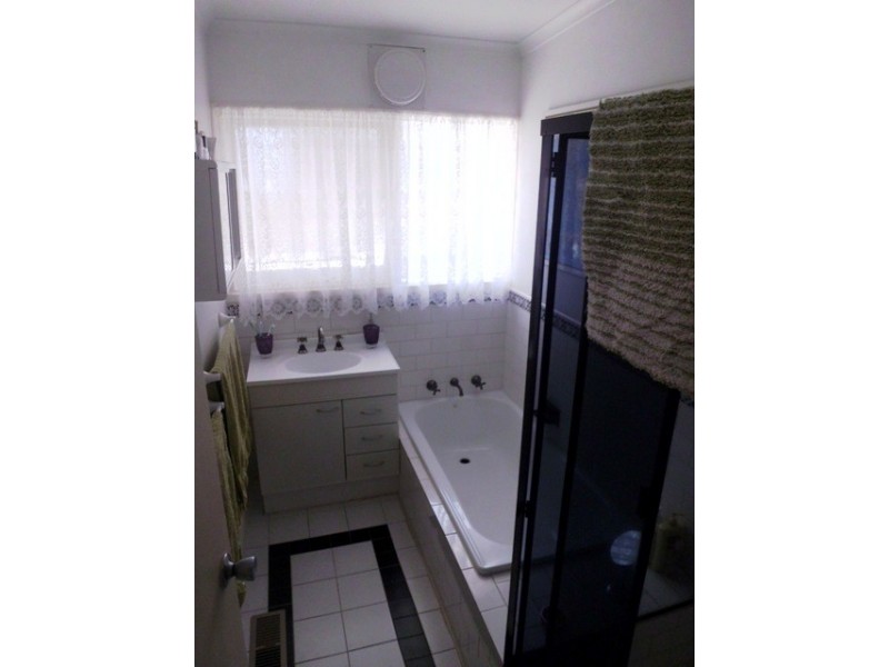 82 Grayson Drive, Scoresby VIC 3179