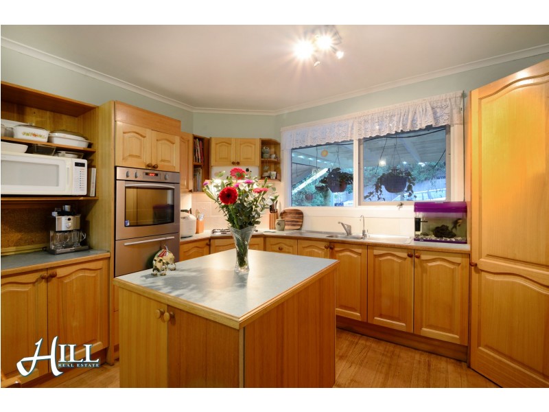 7 Benbow Crescent, Boronia VIC 3155