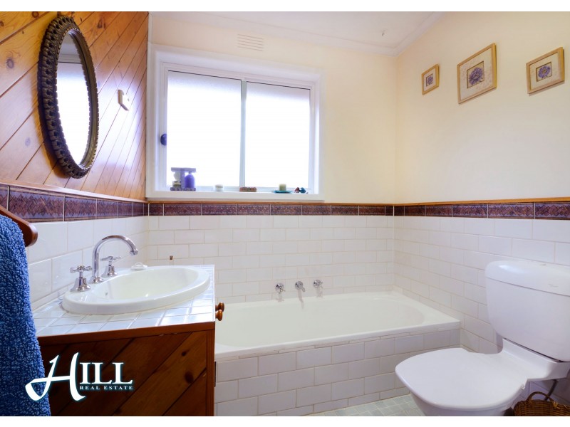 7 Benbow Crescent, Boronia VIC 3155