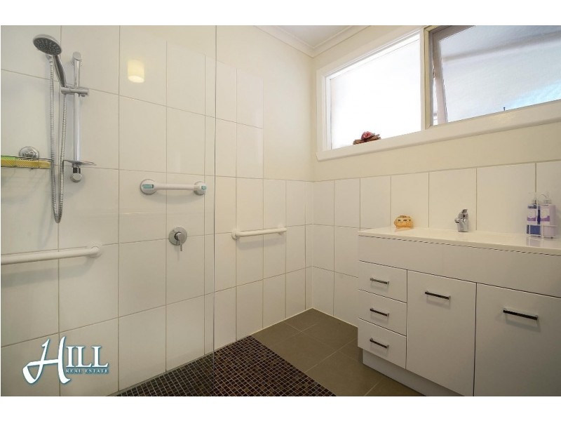14 Glenfern Road, Ferntree Gully VIC 3156