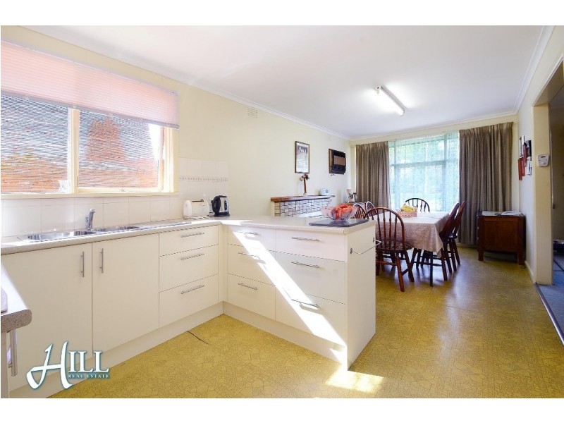 14 Glenfern Road, Ferntree Gully VIC 3156