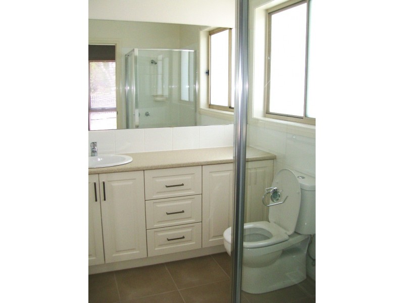 1/1 Stradbroke Road, Boronia VIC 3155