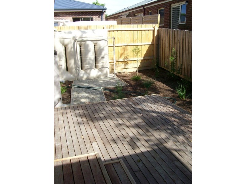 2/1 Stradbroke Road, Boronia VIC 3155