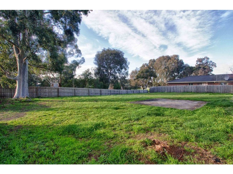 988-990 High Street Road, Glen Waverley VIC 3150