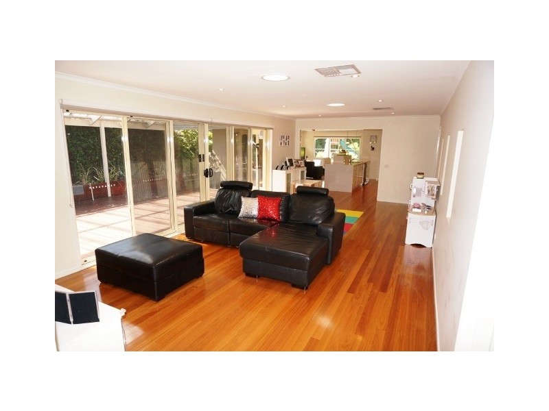 12 Penrhyn Avenue, Glen Iris VIC 3146