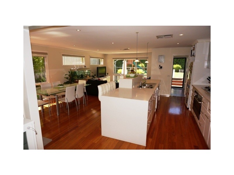 12 Penrhyn Avenue, Glen Iris VIC 3146