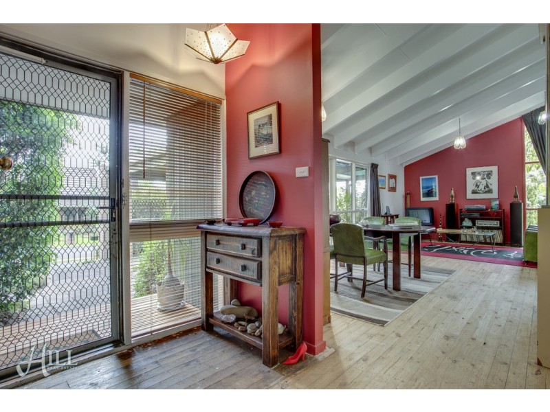 1 Chequers Close, Wantirna VIC 3152