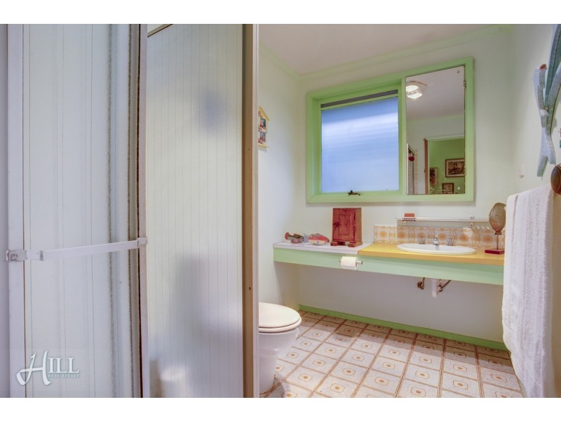 1 Chequers Close, Wantirna VIC 3152