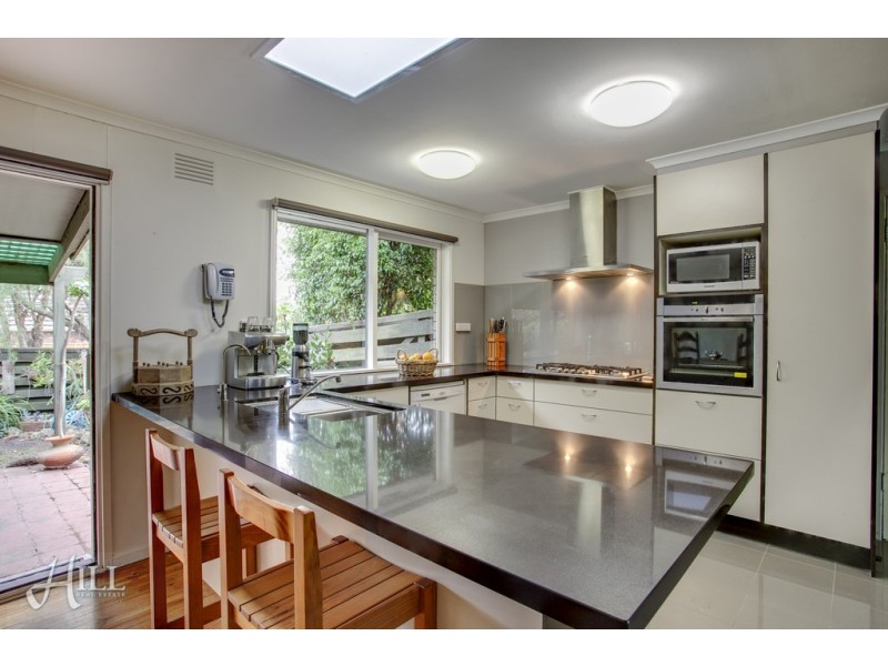 1 Chequers Close, Wantirna VIC 3152