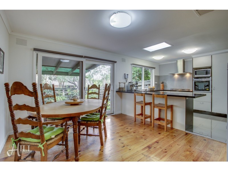 1 Chequers Close, Wantirna VIC 3152