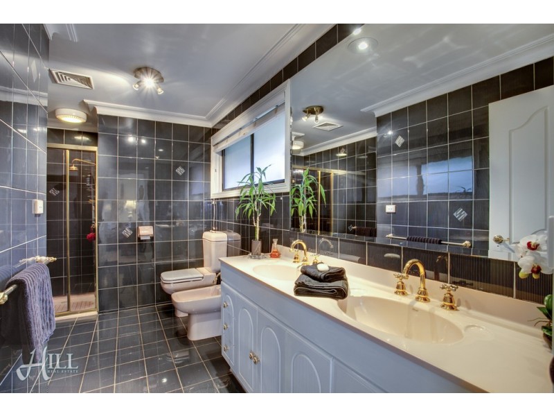 124 Grandview Road, Wheelers Hill VIC 3150